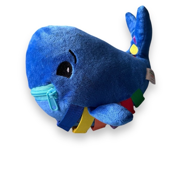 Buckle Toys Blue Whale - Picture 2 of 10